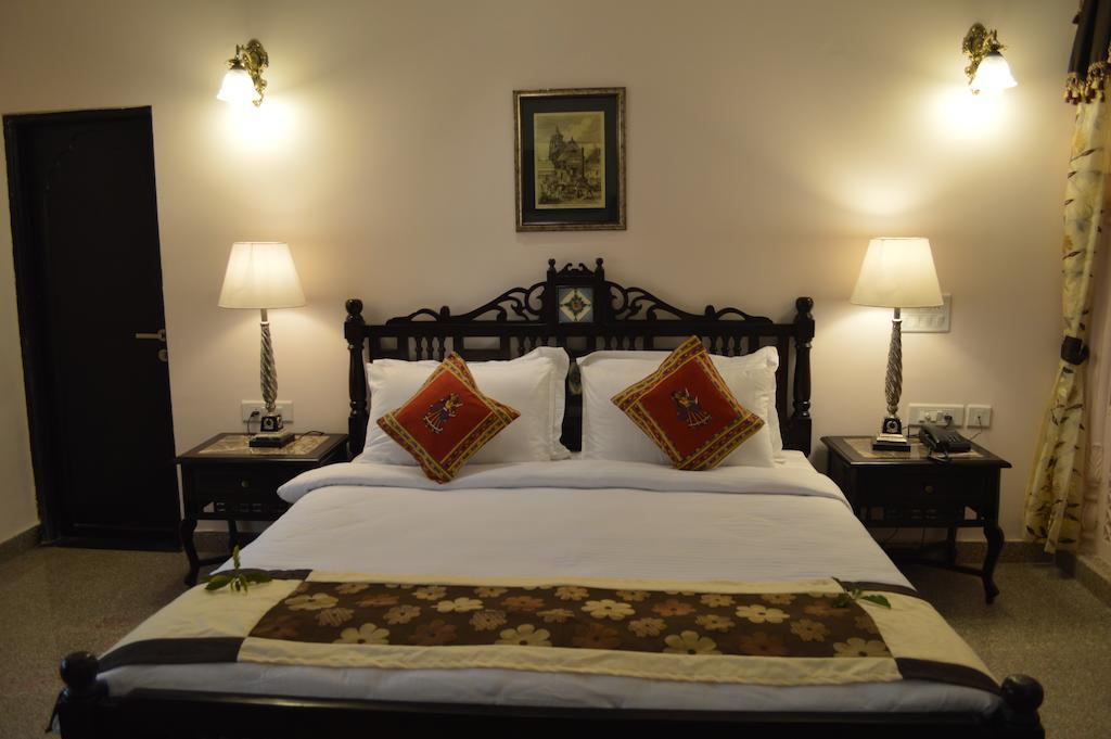 Bhanwar Singh Palace Hokaran Bilik gambar