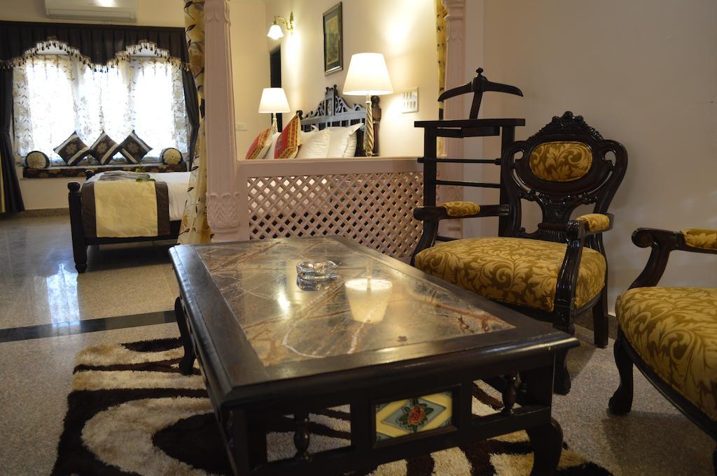 Bhanwar Singh Palace Hokaran Bilik gambar